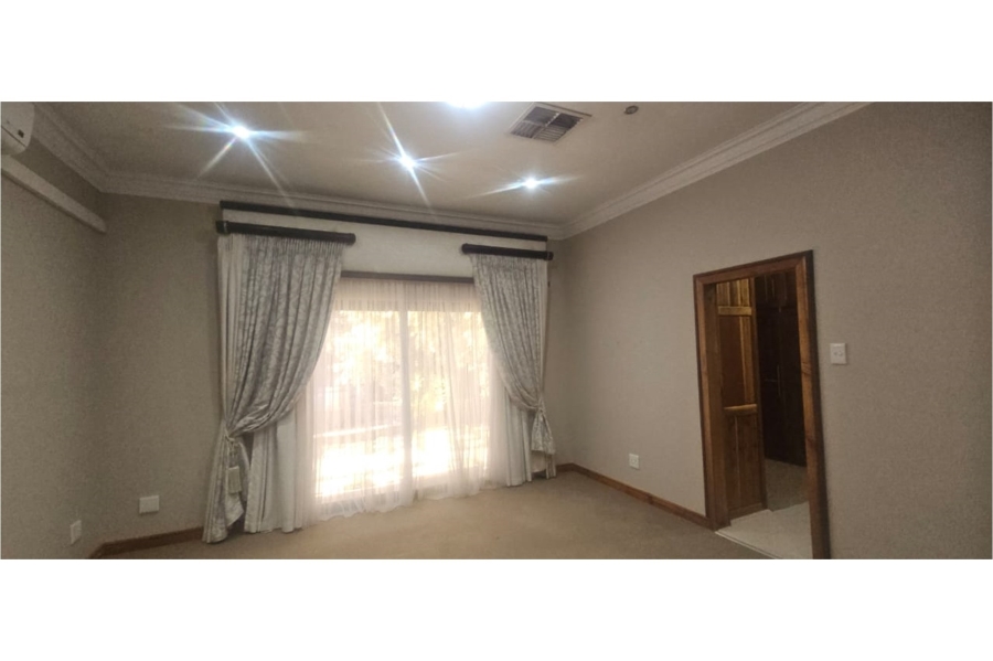 4 Bedroom Property for Sale in Hadison Park Northern Cape